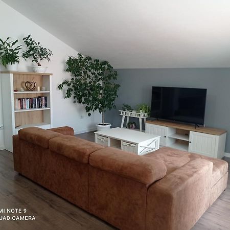 Уютна Къща Apartment Sliven Exterior photo